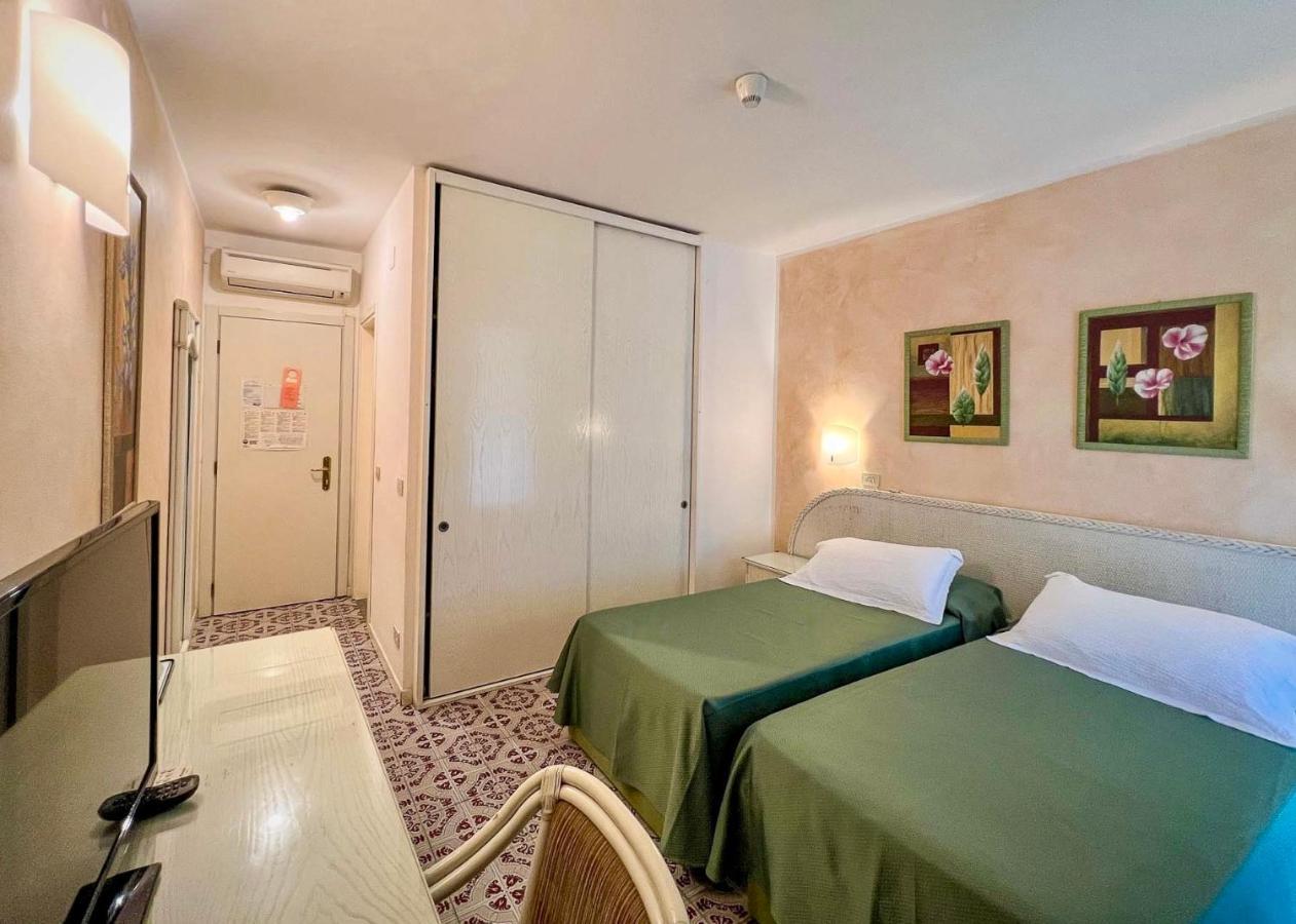Hotel Meridiana Marina di Campo Εξωτερικό φωτογραφία